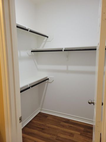 2107 24th Street N, Texas City, TX 77590