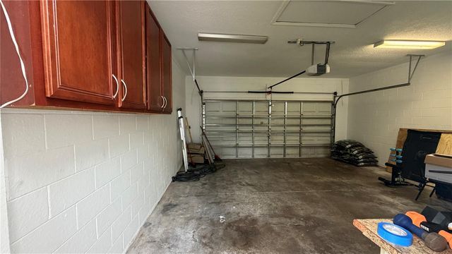 6466 OLD CARRIAGE ROAD, Winter Garden, FL 34787