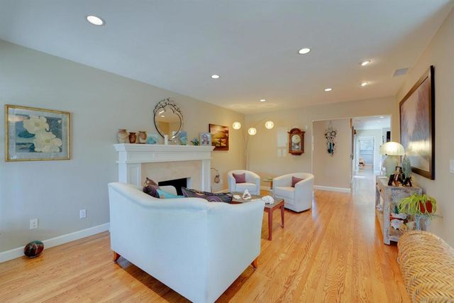 8139 Paseo Del Ocaso, La Jolla, CA 92037