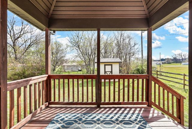 200 Texas Ave, Oak Grove, KY 42262