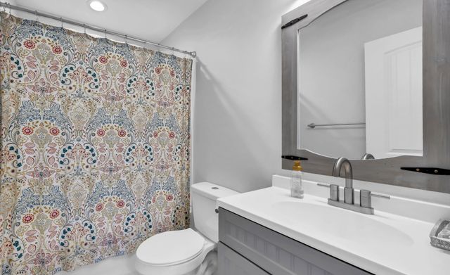 200 Texas Ave, Oak Grove, KY 42262