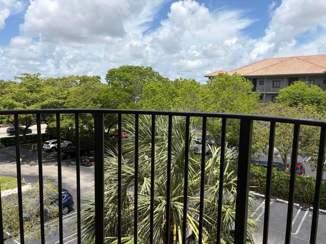 2771 Riverside Drive 412-a, Coral Springs, FL 33065