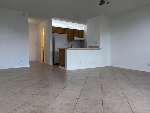 2771 Riverside Drive 412-a, Coral Springs, FL 33065