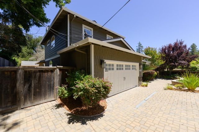 240 Bobs Lane, Scotts Valley, CA 95066