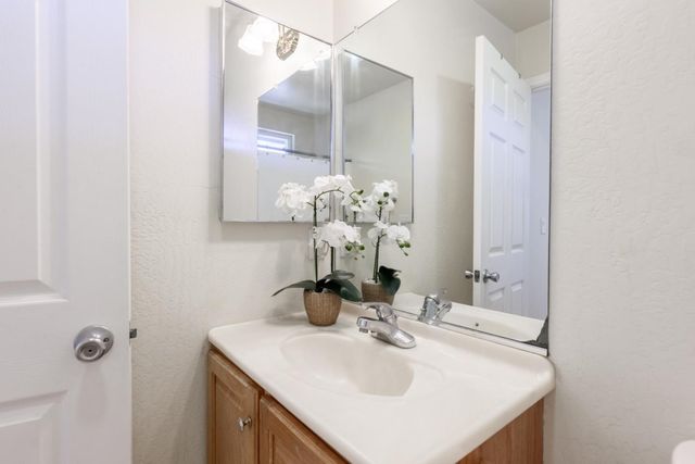 240 Bobs Lane, Scotts Valley, CA 95066