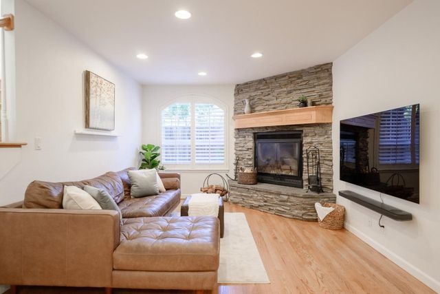240 Bobs Lane, Scotts Valley, CA 95066