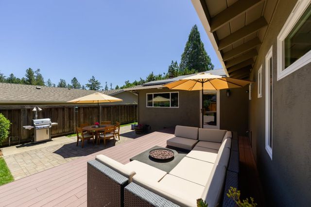 240 Bobs Lane, Scotts Valley, CA 95066