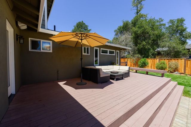 240 Bobs Lane, Scotts Valley, CA 95066