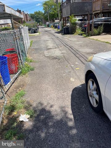 1522 GREENWOOD AVE, Camden, NJ 08103