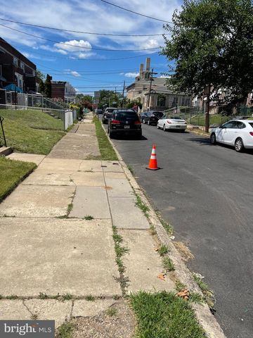 1522 GREENWOOD AVE, Camden, NJ 08103