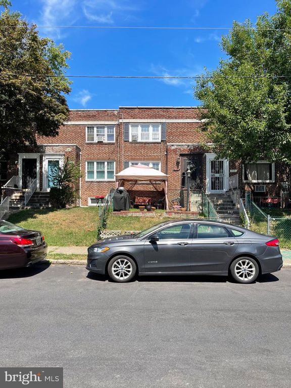1522 GREENWOOD AVE, Camden, NJ 08103