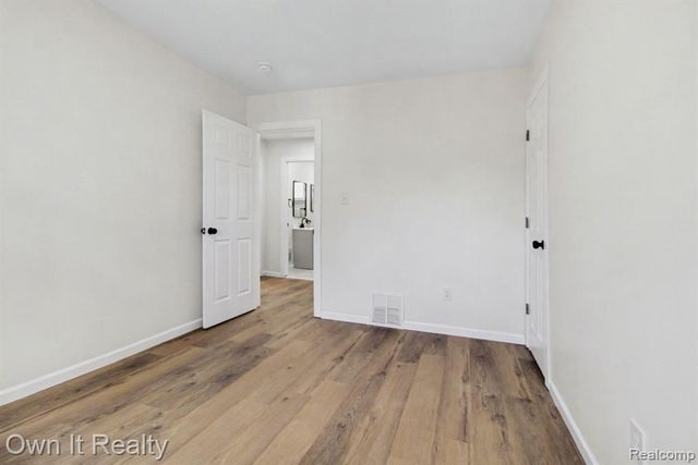 1555 Levona Street, Ypsilanti, MI 48198