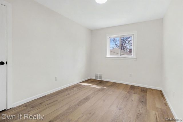 1555 Levona Street, Ypsilanti, MI 48198