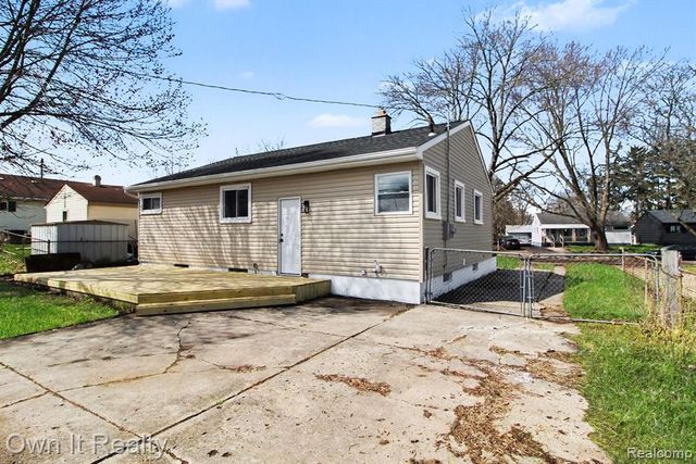 1555 Levona Street, Ypsilanti, MI 48198