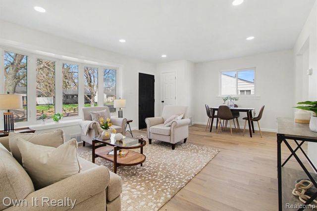 1555 Levona Street, Ypsilanti, MI 48198