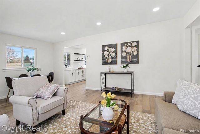 1555 Levona Street, Ypsilanti, MI 48198