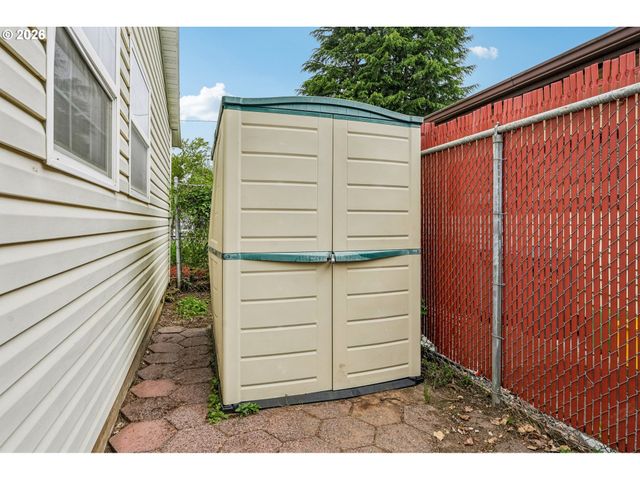7918 Se LINCOLN St, Portland, OR 97215