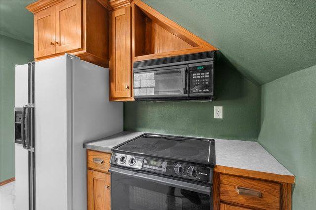 15800 Abbey Lane, Rogers, AR 72756