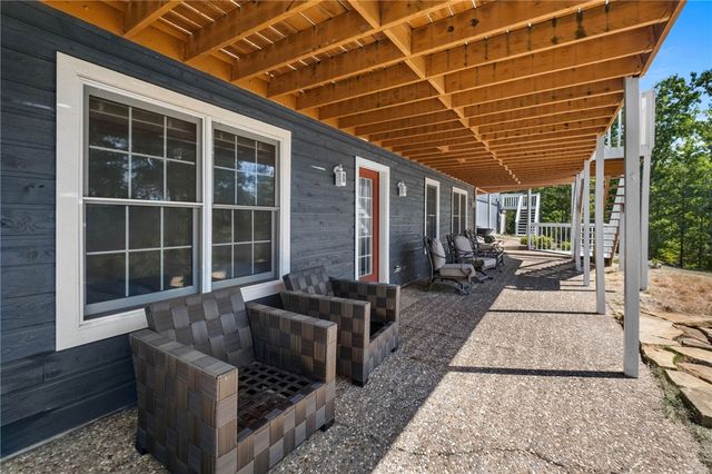 15800 Abbey Lane, Rogers, AR 72756