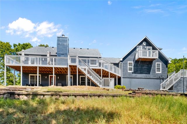 15800 Abbey Lane, Rogers, AR 72756