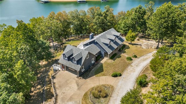 15800 Abbey Lane, Rogers, AR 72756