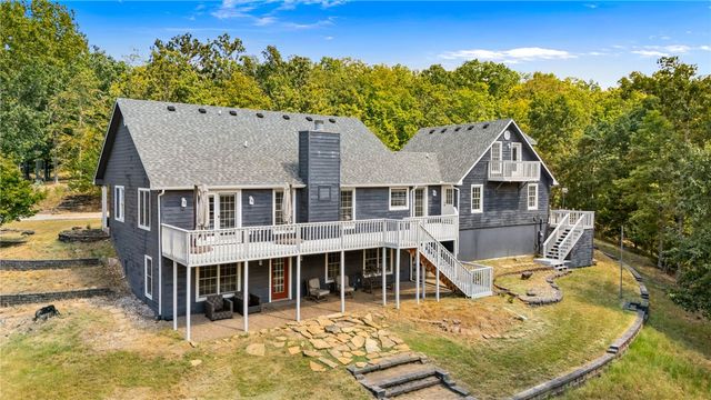 15800 Abbey Lane, Rogers, AR 72756