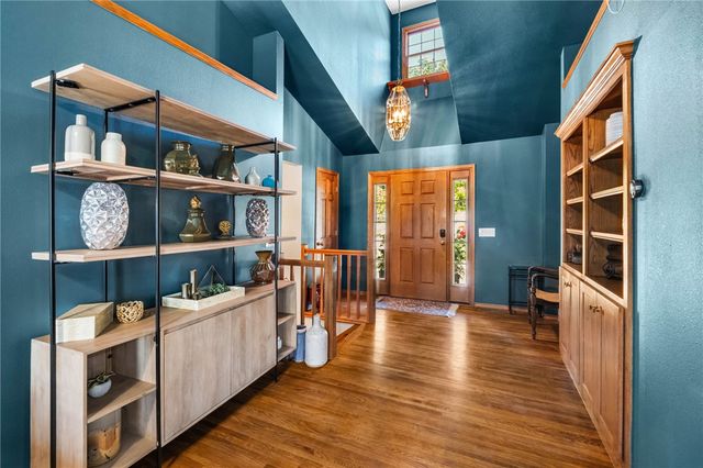15800 Abbey Lane, Rogers, AR 72756