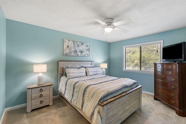 28 Maplecrest Drive, Charleston, SC 29412