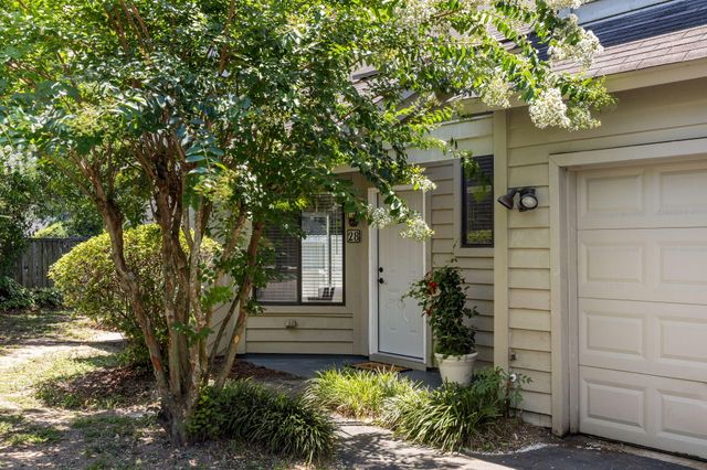 28 Maplecrest Drive, Charleston, SC 29412