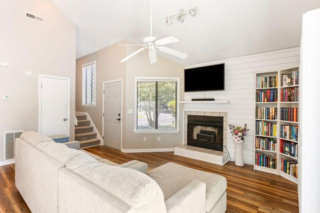28 Maplecrest Drive, Charleston, SC 29412