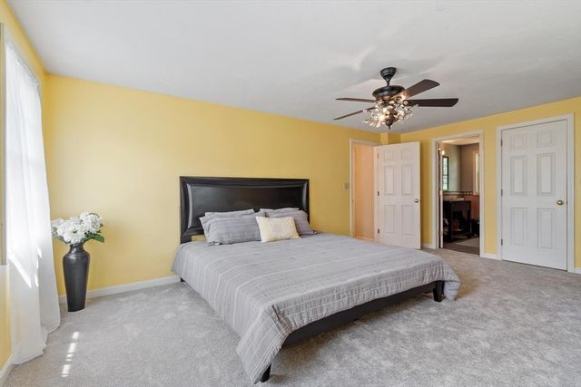 30 Twin Diamond Dr, Bridgewater, MA 02324
