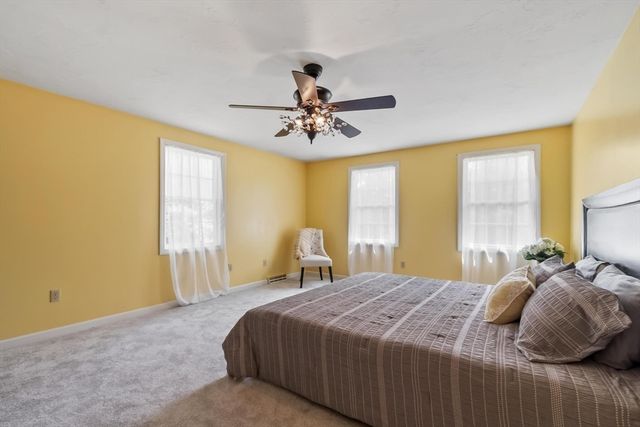 30 Twin Diamond Dr, Bridgewater, MA 02324