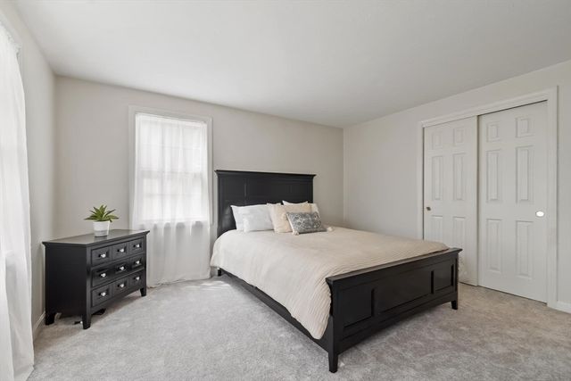 30 Twin Diamond Dr, Bridgewater, MA 02324