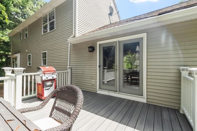 30 Twin Diamond Dr, Bridgewater, MA 02324