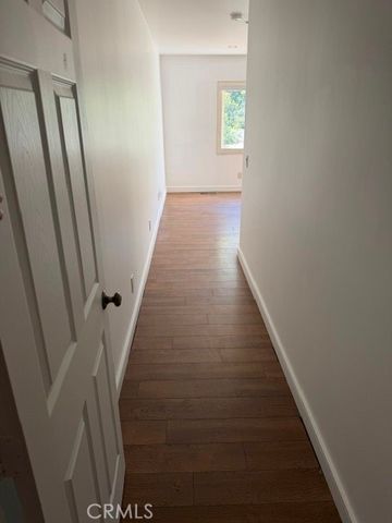 1824 Oakwood Avenue, Glendale, CA 91208