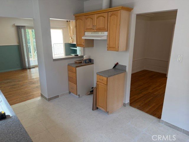 1824 Oakwood Avenue, Glendale, CA 91208