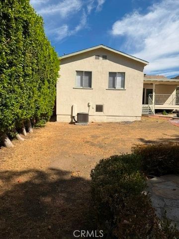 1824 Oakwood Avenue, Glendale, CA 91208