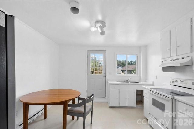 209 Edgewood Drive, Wingate, NC 28174