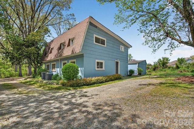 209 Edgewood Drive, Wingate, NC 28174