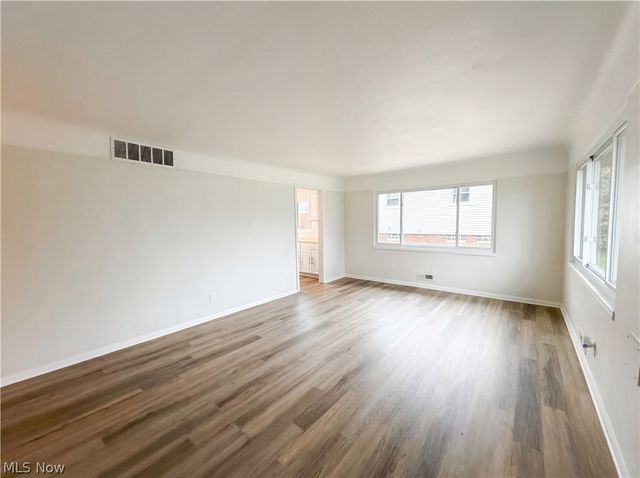 4506 Silverdale Road, North Olmsted, OH 44070