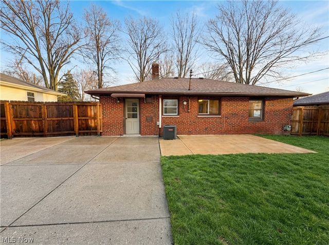 4506 Silverdale Road, North Olmsted, OH 44070