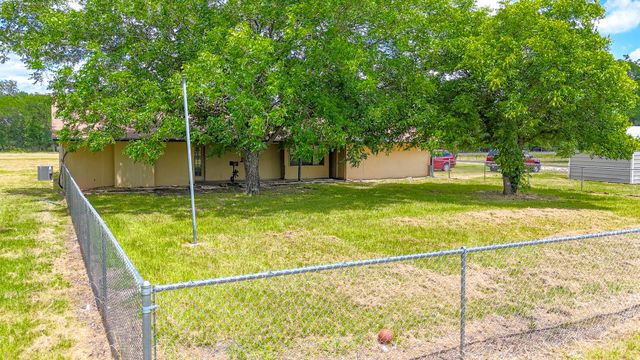 955 Fm 667, Purdon, TX 76679