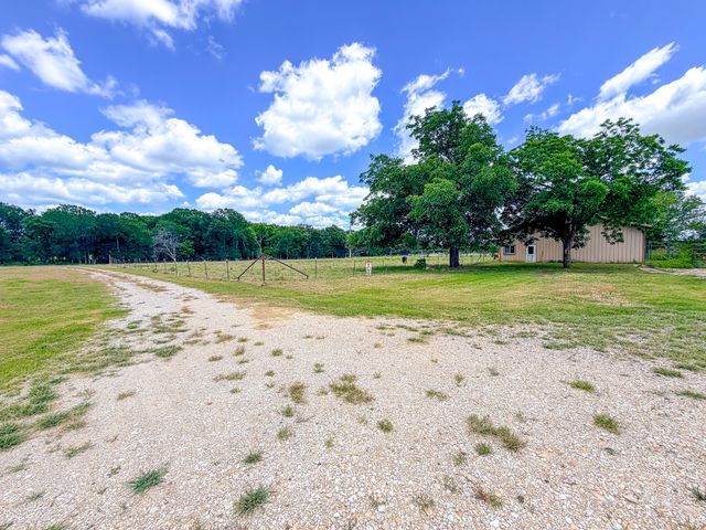 955 Fm 667, Purdon, TX 76679