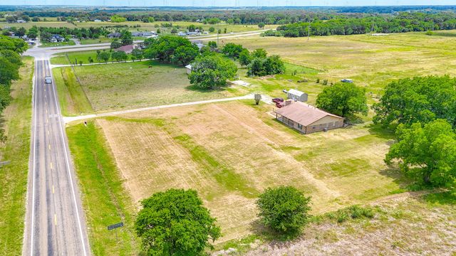 955 Fm 667, Purdon, TX 76679