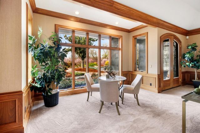 2400 E Tiffany Ln, Sacramento, CA 95827