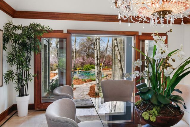 2400 E Tiffany Ln, Sacramento, CA 95827