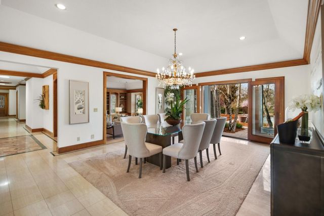 2400 E Tiffany Ln, Sacramento, CA 95827