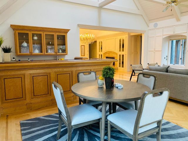 2400 E Tiffany Ln, Sacramento, CA 95827