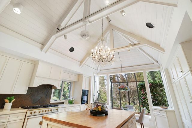 2400 E Tiffany Ln, Sacramento, CA 95827