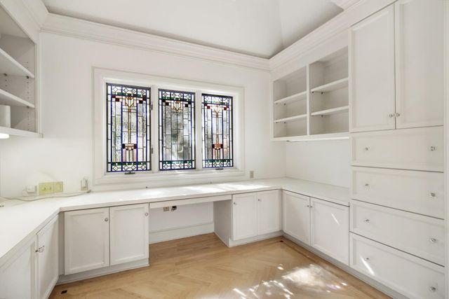 2400 E Tiffany Ln, Sacramento, CA 95827